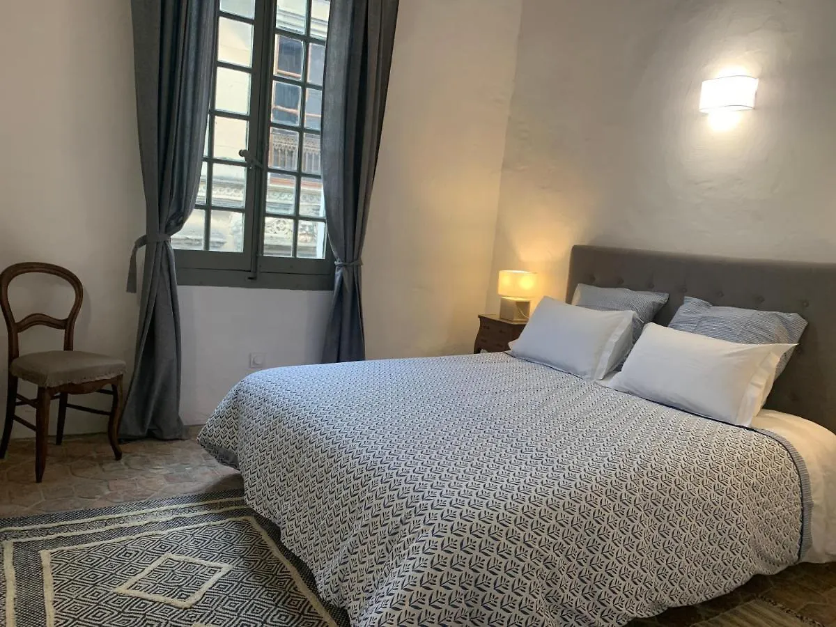 Cosy Centre Historique Apartment Arles France